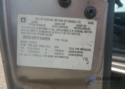 2000 Chevrolet Silverado C1500 from USA, damaged, VIN 2GCEC19T7Y1349298